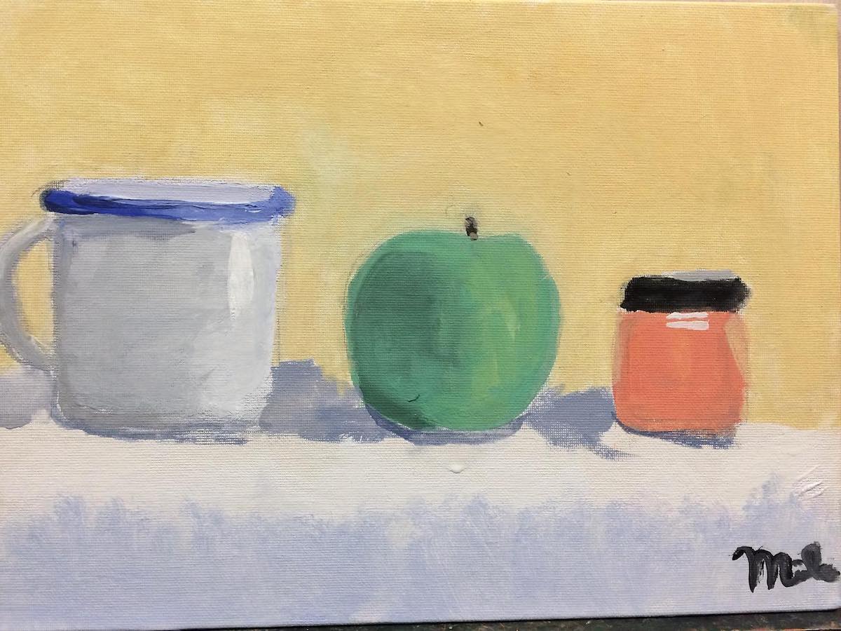 Natura morta con tazzina mela e barattolo colorato, creato durante il corso di pittura ad olio per bambini
