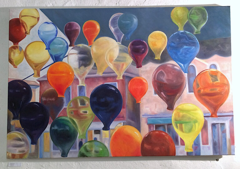 palloncini di cristallo in volo, opera di un allievo del corso di pittura